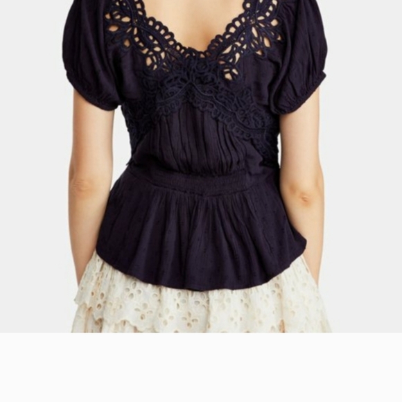Free People "Sweet Roses" Lace Crochet Pullover Blouse. - Picture 5 of 9